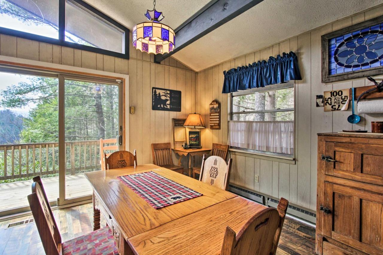 Quiet Cabin With Mountain Views About 3 Mi To Гетлинбург Екстериор снимка